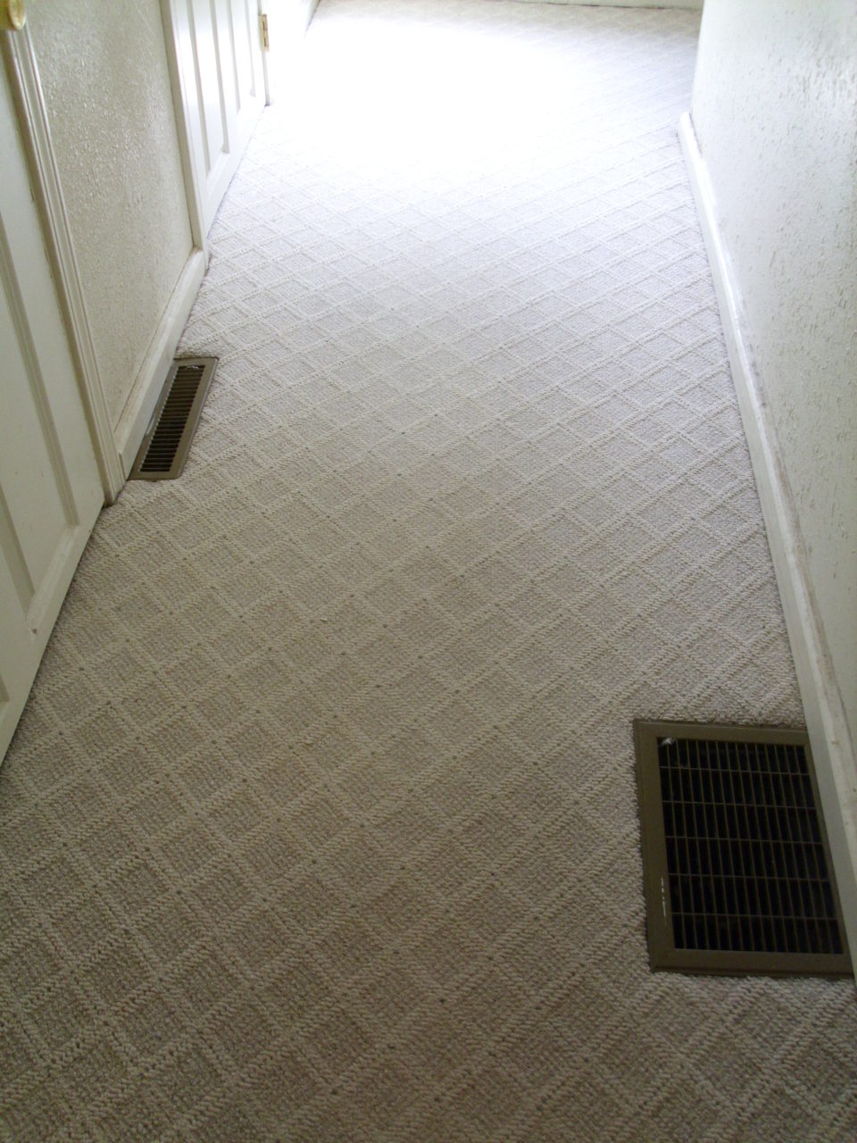 Same hallway after Heaven's Best Carpet Cleaning